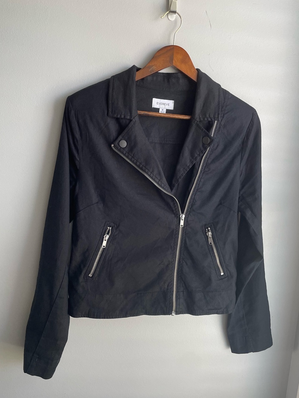 Evereve Jagger Moto Jacket in Black linen blend shoulder pads size M